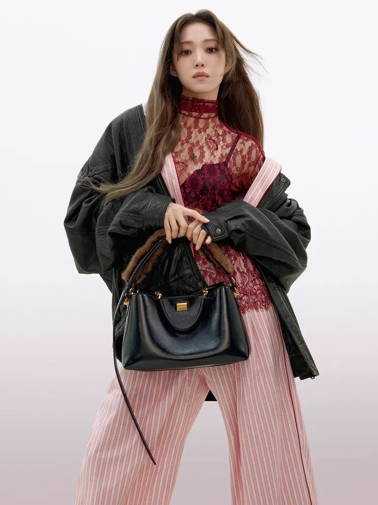 李聖經以蕾絲、條紋單品展現義式浪漫與大膽叛逆。品牌提供