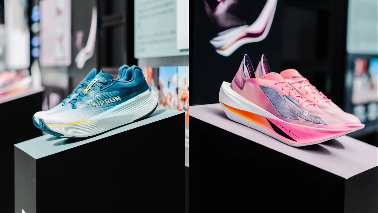 「KIPRUN體驗式EXPO」展示出應對日常訓練、長、中距離賽事的專業跑鞋。品牌提供