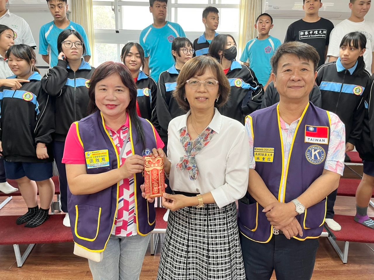 寶來國中出國參加世界合唱賽!大發國際同濟會捐助鼓勵為國爭光經費