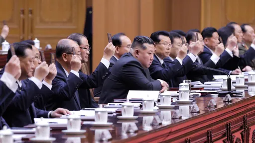 「死亡之瞪」曝光！北韓「全票」通過　最高領導人還是辣個男人　