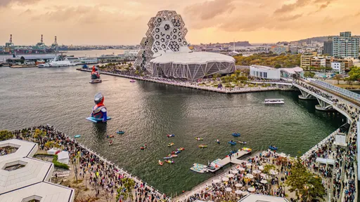 2026高雄冬日遊樂園破731萬人次！超人力霸王降臨港都創逾126億觀光產值