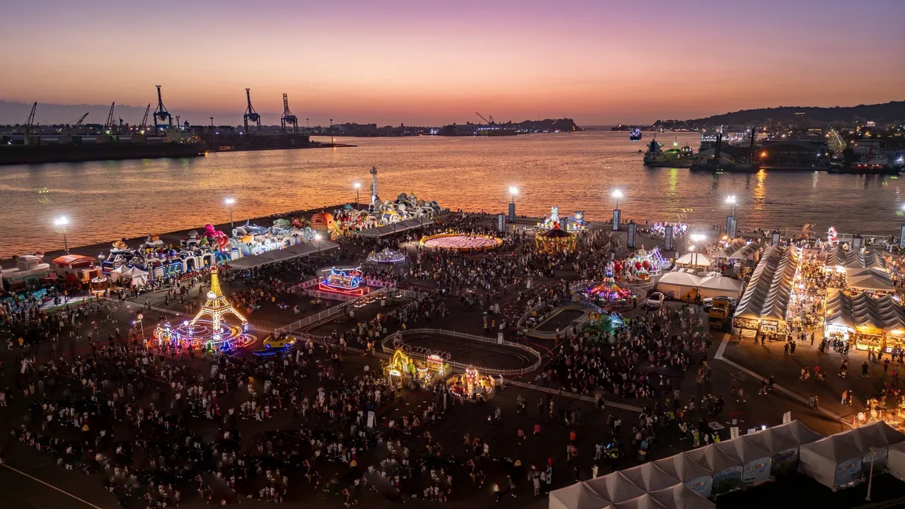 2026高雄冬日遊樂園史上IP藝術裝置作品最多、範圍最廣。翻攝畫面