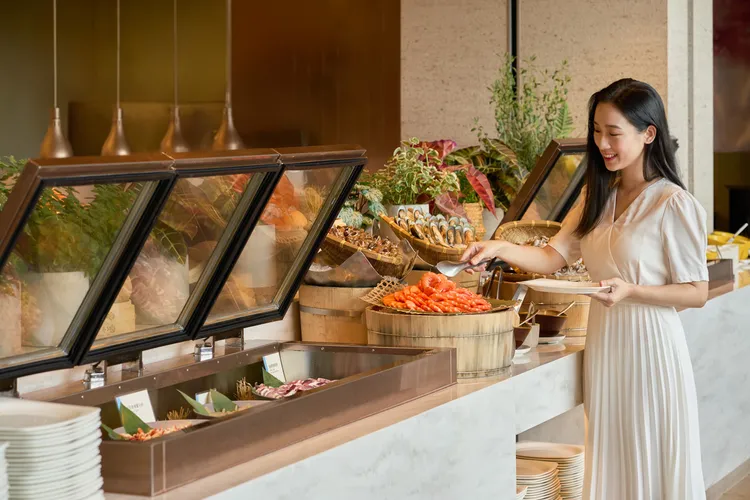 凡姓名與中華隊任一球員名字3字相同或同音者，期間吃到飽最高享5折優惠。礁溪老爺提供