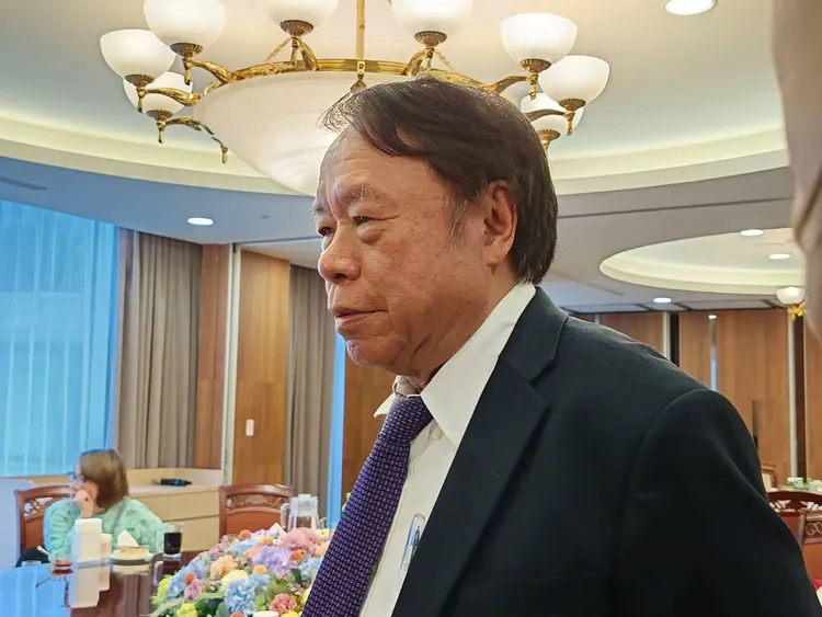 台塑化董事長曹明表示台塑化從中東進口原料佔8成，為分散地緣政治風險，已開始著手尋找自西非或東南亞地區原油產地，希望提供民生用油不中斷。許麗珍攝