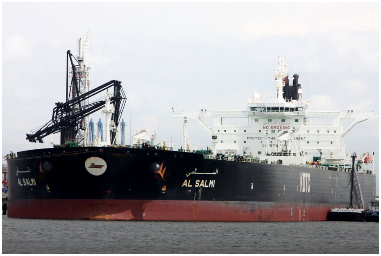 川普威脅炸光伊朗能源命脈 科威特油輪先遇襲