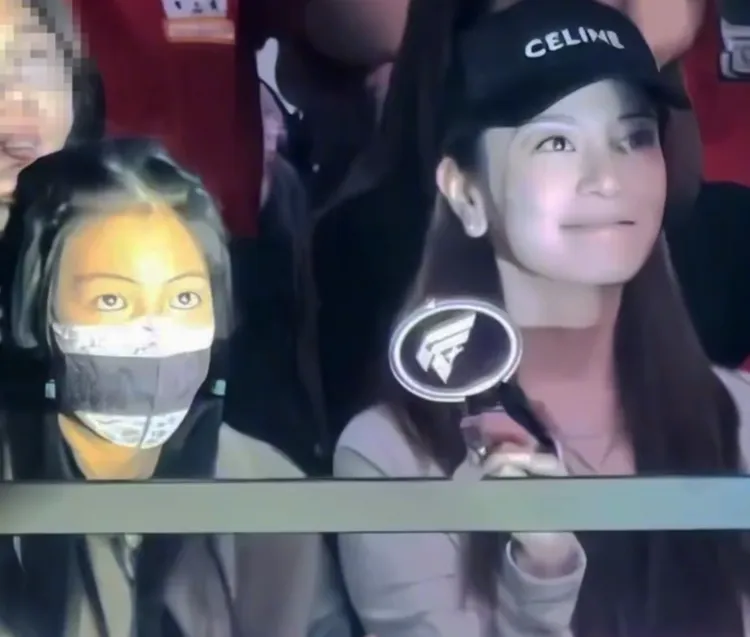 喻虹淵與女兒被周渝民粉絲認出來。翻攝江雨煙雨入紅塵微博