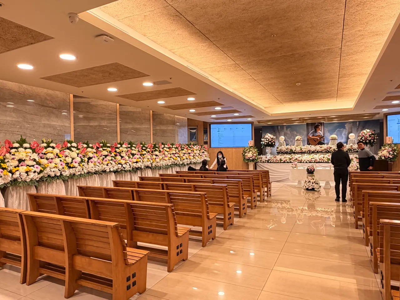 袁惟仁靈堂內部。林丞偉攝