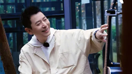 藝人旅遊潛水「被拔呼吸器」逼付費拍照　網友直指是這城市