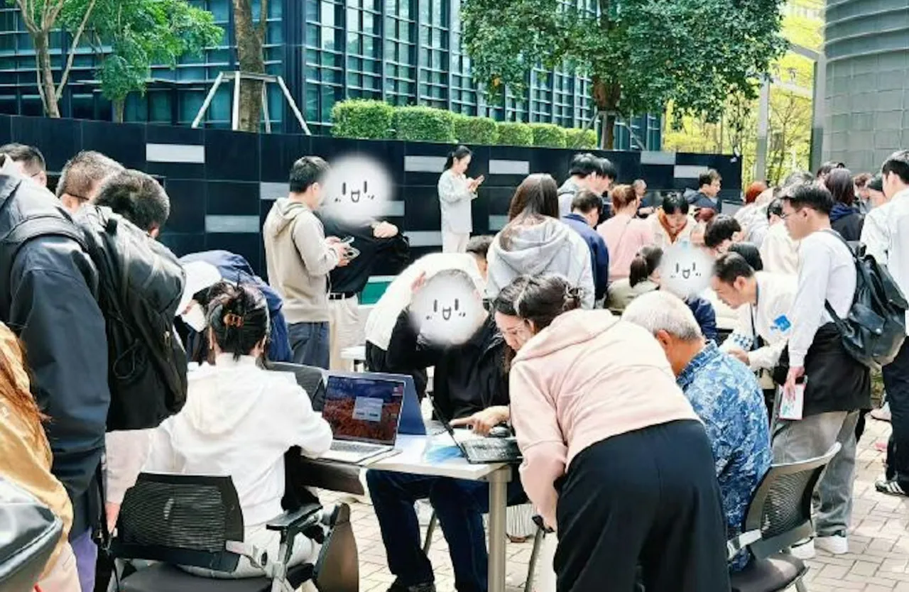 中國民眾瘋裝OpenClaw AI代理軟體。翻攝微博@小圳子子子