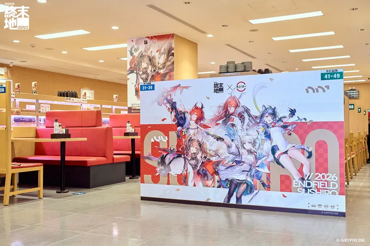 壽司郎特別融入角色視覺與遊戲元素進行店裝設計，從門面玻璃、入口設計、候位區到用餐桌面細節皆可見聯名巧思。業者提供