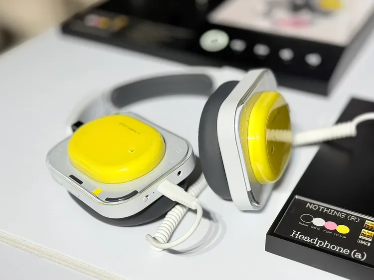 Nothing Phone (a)耳機則會稍晚在台上市。趙筱文攝 