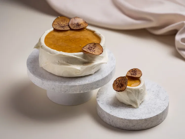 台北文華東方酒店文華餅房，推出全新甜品「香草交響曲」。台北文華東方酒店提供