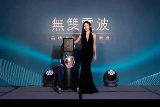 楊謹華拉老公乖乖健檢！奪影后不接戲？親揭真相