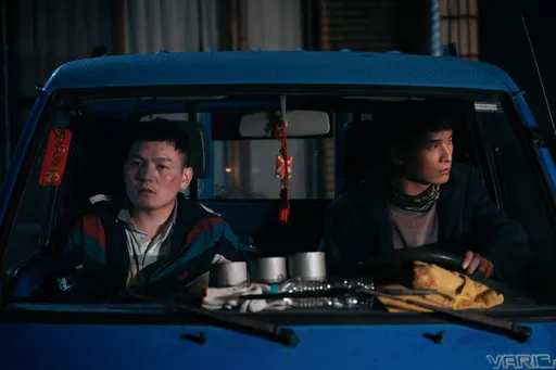 春風、黃奇斌捲入地下「死亡賭局」　揭老人互助會標價人命生存戰