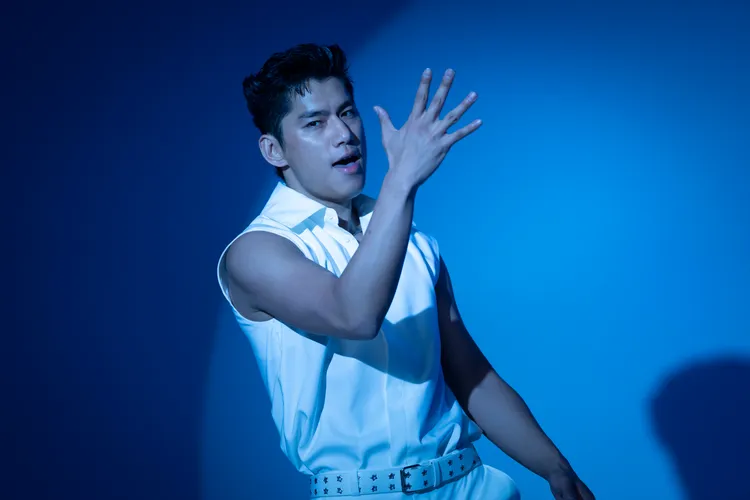 朱軒洋挑戰偶像練成了「水蛇腰」超會扭。Netflix提供