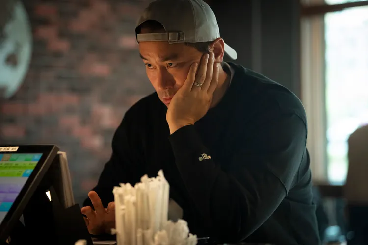 張孝全直言，周可傑的人生像是「把運氣都用在年輕時」。Netflix提供