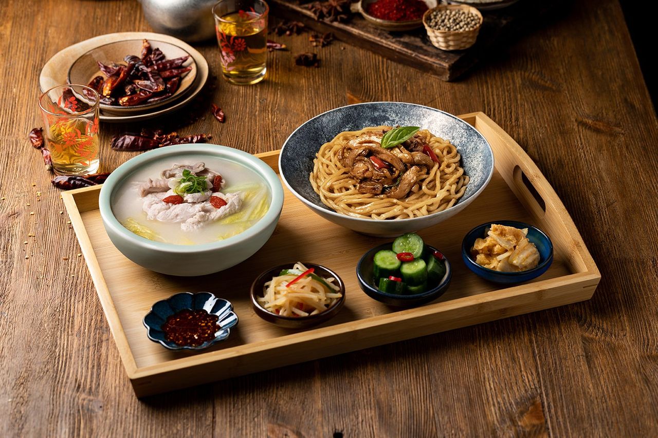 阿達師五星麵舖「台灣味系列」 推熱炒三杯雞拌麵、胡椒豬肚雞湯