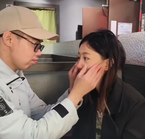 鄧佳華出獄2個月又戀愛了!新歡臉蛋摸透透 霸氣示愛「什麼都買給她」