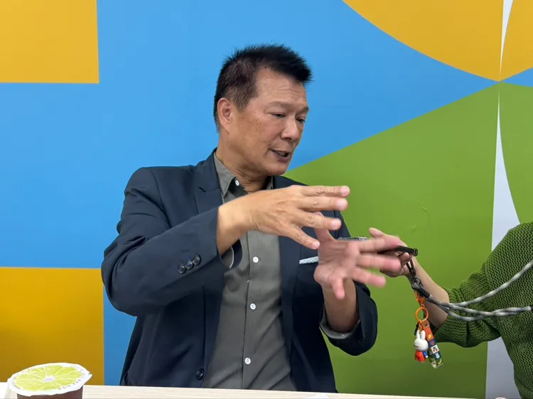 蔡詩萍說明北投製片廠ROT案最新進度。張綵茜攝