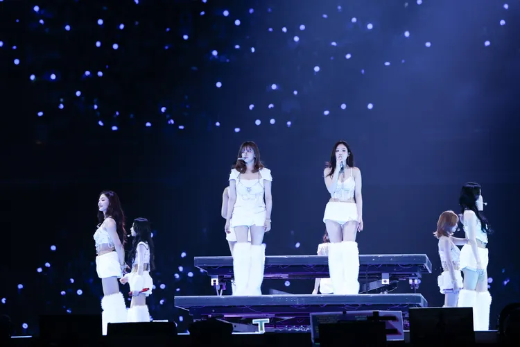 TWICE亮麗登場。Live Nation Taiwan提供