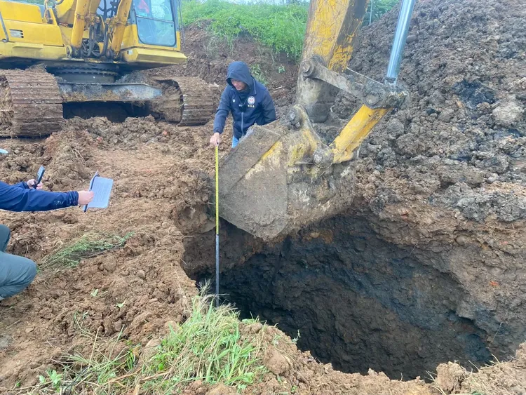 現場開挖情況。翻攝畫面