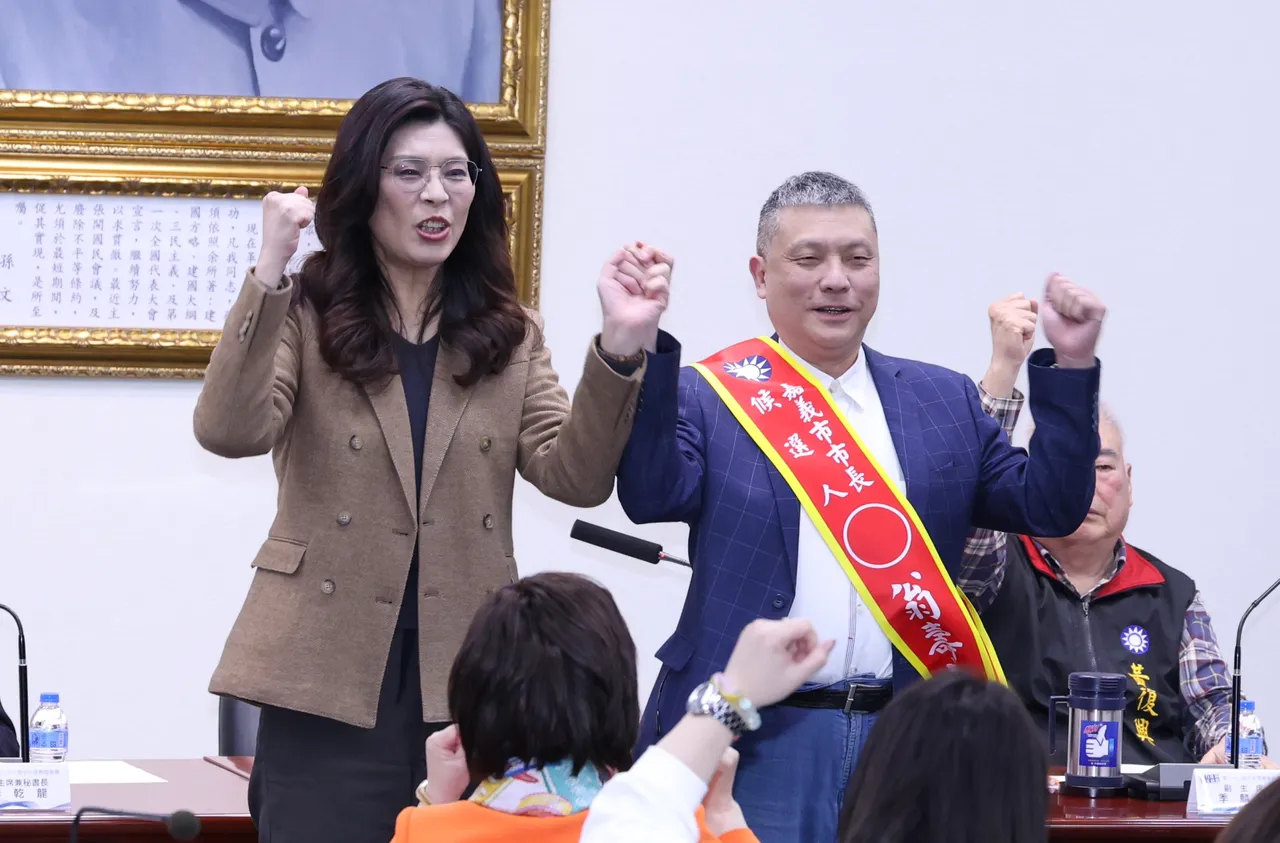 國民黨主席鄭麗文、國民黨嘉義市長參選人翁壽良。莊宗達攝