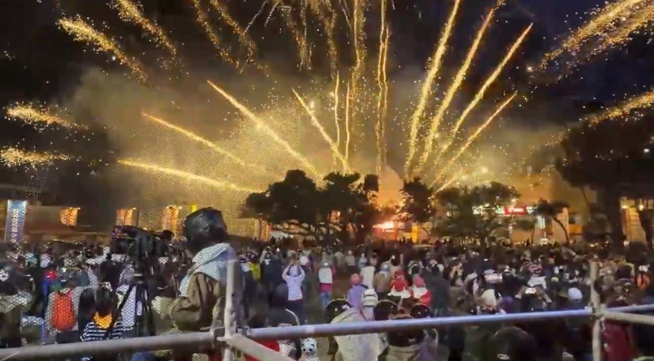 鹽水蜂炮開炸啦! 火力全開超震撼 連「她」都來犁炮仗