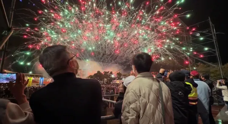 鹽水小鎮今晚將是不夜城。讀者提供