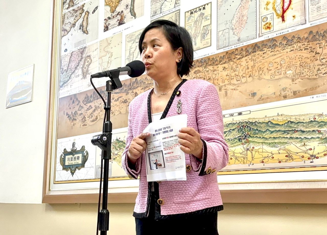 質詢吃閉門羹!李貞秀嗆:劉世芳女士「倉皇離席」侮辱民主