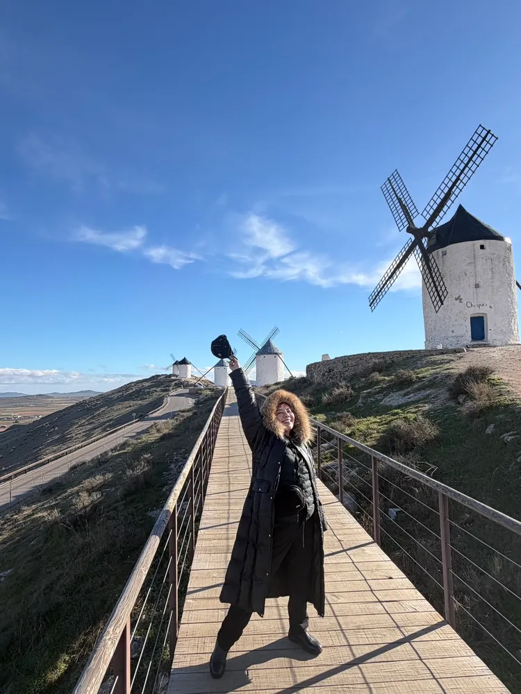 錦雯出遊拍美照。民視提供