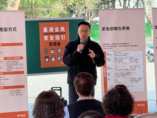 林飛帆高雄宮廟開講！共同強化社會韌性就是「台灣尚勇」