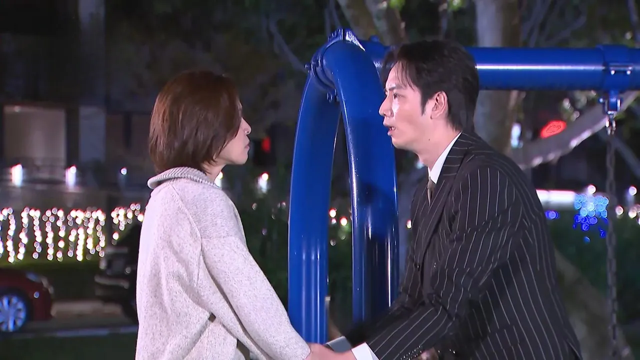 李睿紳（右）戲裡錯過賴郁庭。三立提供