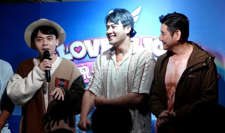 黃豪平（左起）、張睿家、陳宇風也出席試營運記者會。特勤中心攝