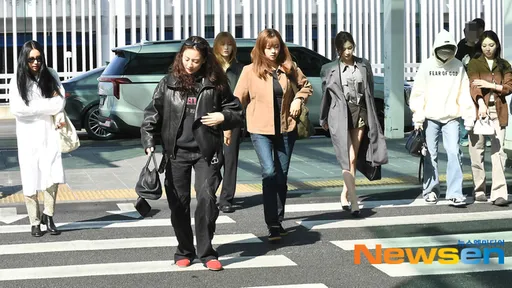 TWICE搭機來了！SANA超短褲秀美腿超辣　子瑜在台等會合