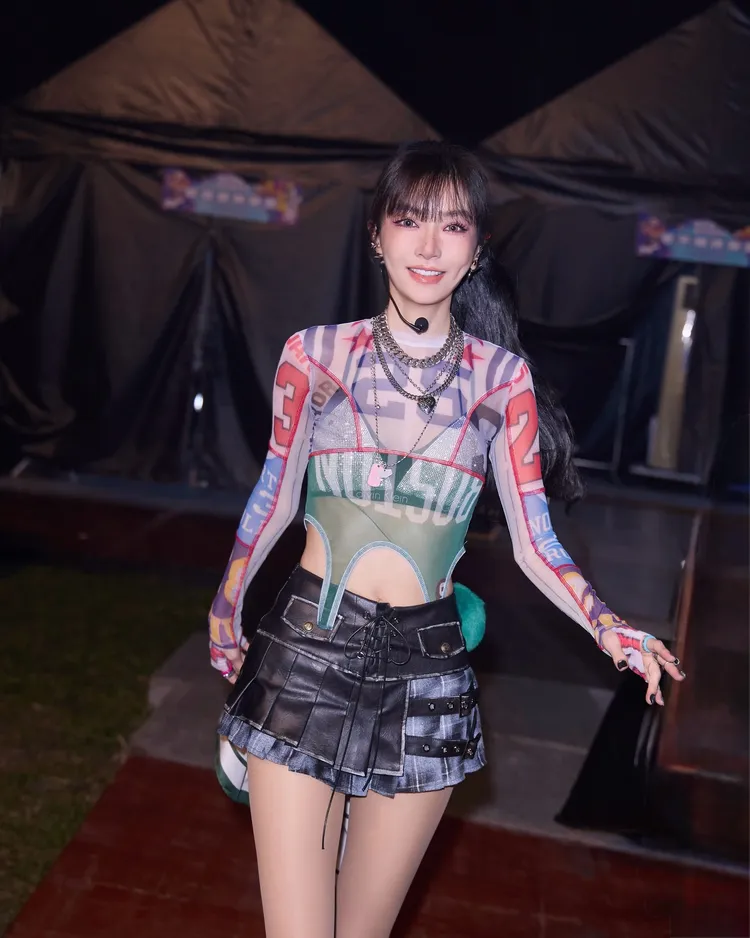 51歲竟仍維持少女身形，謝金燕則發文道出箇中辛酸。翻攝謝金燕臉書