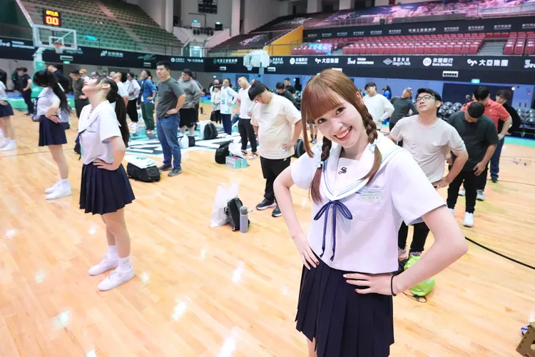 芮妮擔任小老師。洋基工程提供