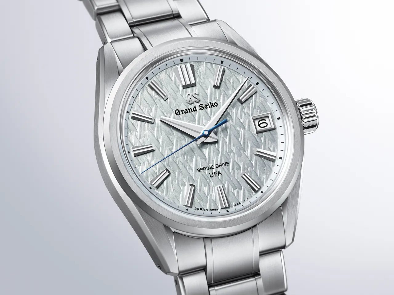 Grand Seiko Evolution 9系列Spring Drive U.F.A. SLGB003錶款，31萬5000元。品牌提供