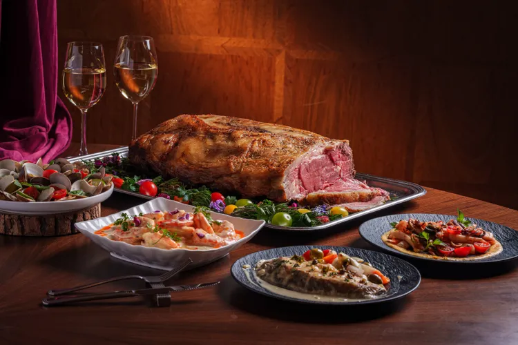 歐風館推出繽紛的異國美食饗宴，匯集多國風味料理，賓客在此更可盡情品嚐歐風館最受歡迎的爐烤牛肉等多款人氣料理。業者提供