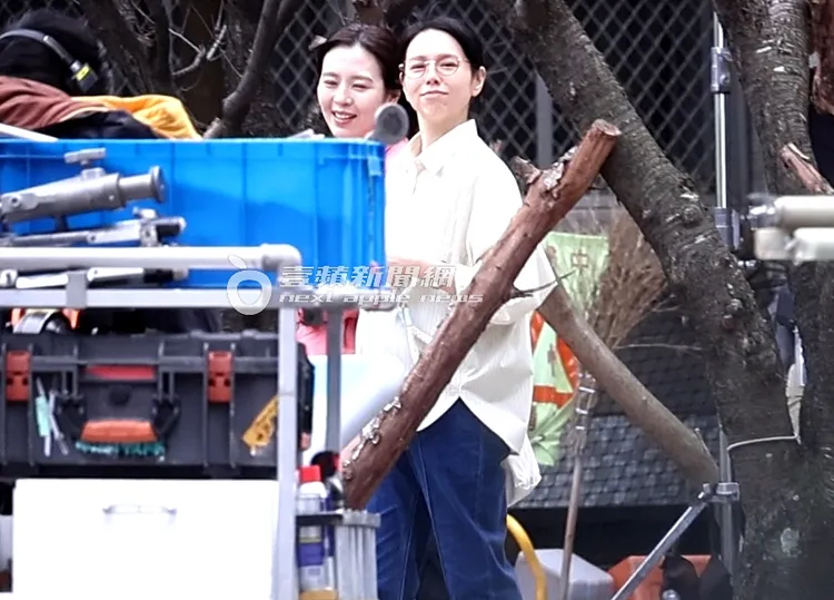 結束拍攝的兩人心情放鬆。特勤中心攝