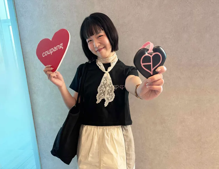  K-POP頂流女團BLACKPINK與人氣男團TREASURE官方周邊，Coupang酷澎火箭跨境限量開賣。