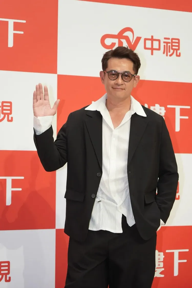 柯叔元義氣相挺翁家明。攝影中心攝