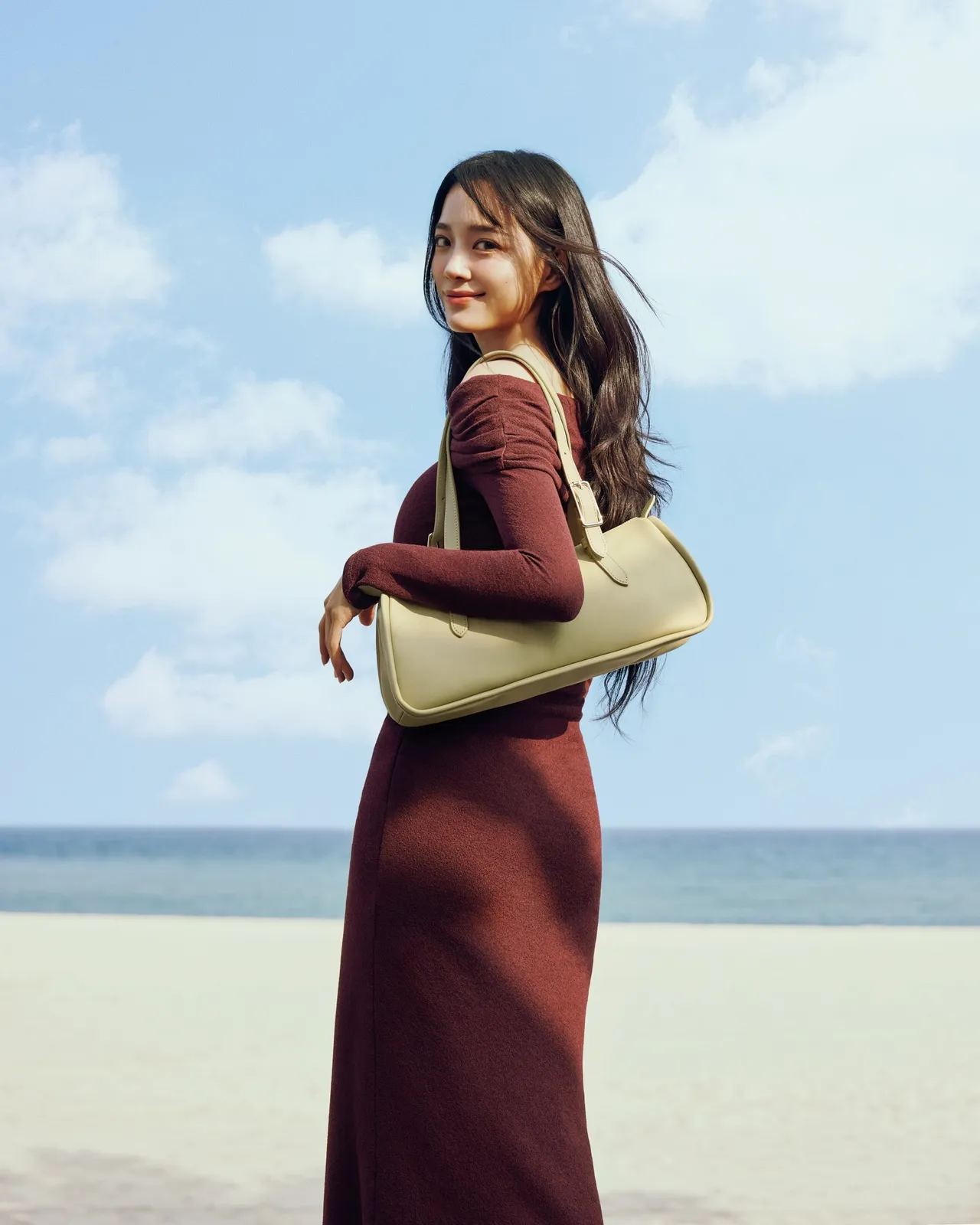 金世正搭配Looong系列。品牌提供