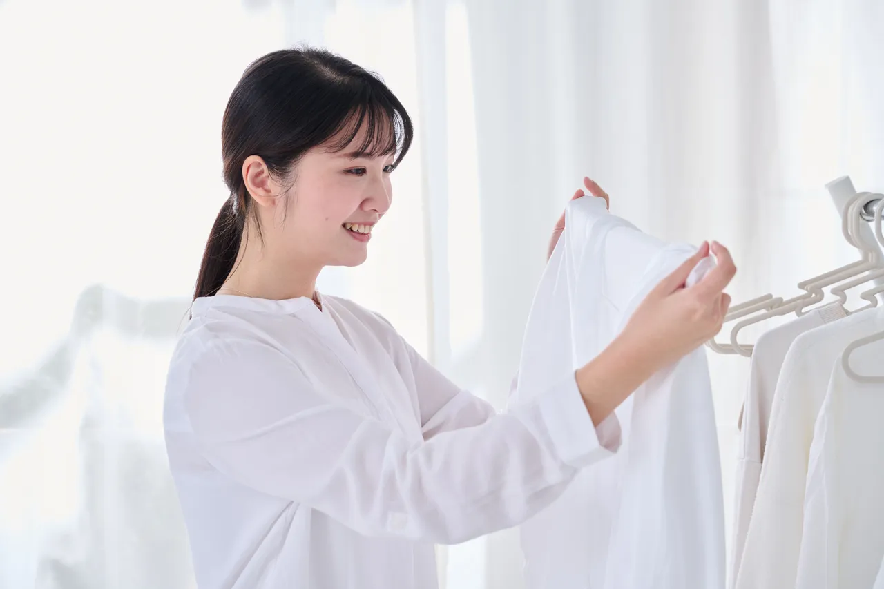 針對室內晾衣又怕有異味的族群，洗後衣服平整柔軟又好聞。