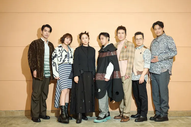 蘇打綠時隔16年與王菀之（左3）再度攜手開唱。蘇打綠有限公司提供