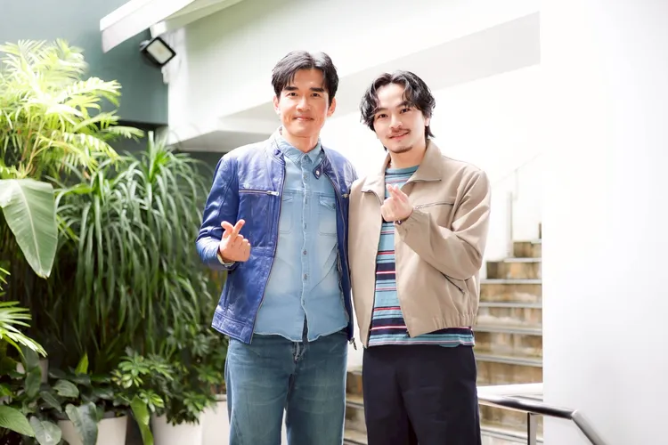 楊一展（左）和楊銘威一起為戲受訪。彭欣偉攝
