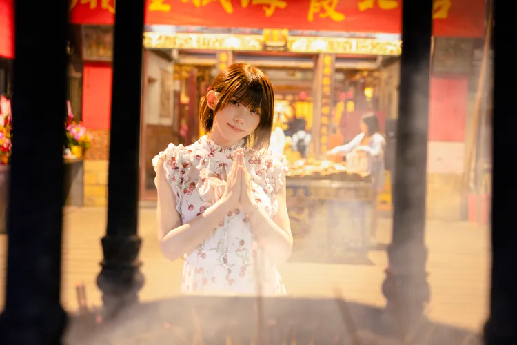 Enako到霞海城隍廟拜拜。A.C.F秋葉原動漫祭提供