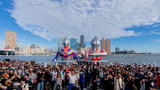 2026高雄冬日遊樂園閉幕！超人力霸王跨世代合體告別  吸引700萬人次參觀