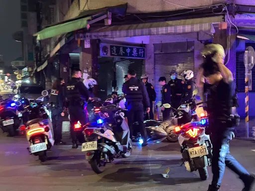 亡命騎士街頭逃竄狂飆　桃警圍捕！毒、酒駕都有...交通罰單就噴19萬