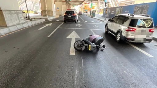 路面油漬釀騎士超速自摔挫傷！到底誰害的　岡山警方追查原來是他