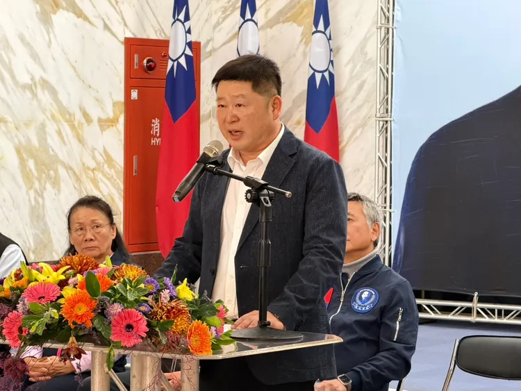 張峻宣布投入花蓮縣長選戰。張峻服務處提供